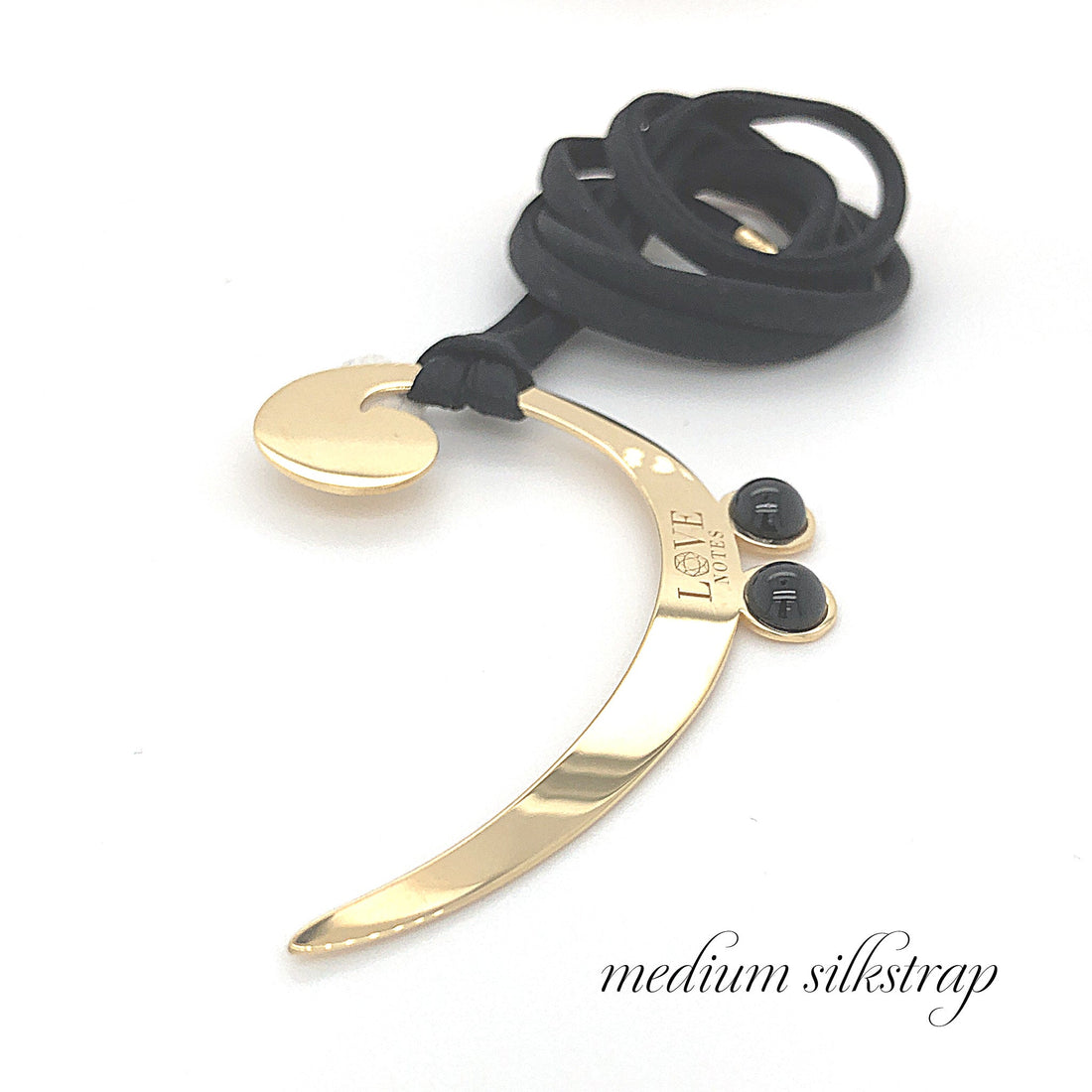 Chaivi F largo goldplated with medium silkstrap.