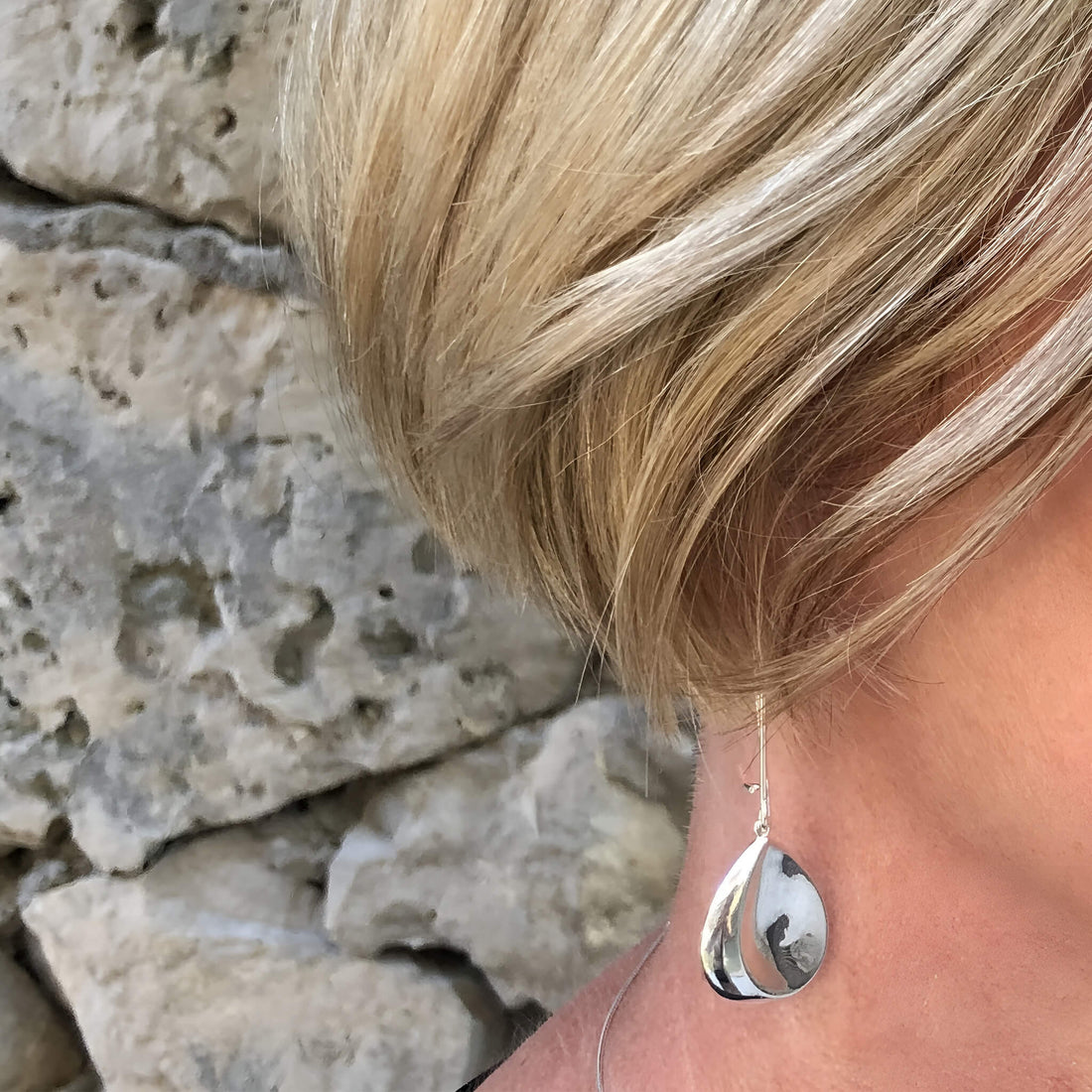 Sonoro goccia earrings inspiration.