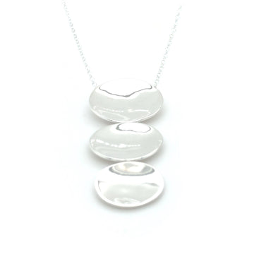 Andante trio necklace in silver.